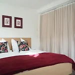 Holiday home Apstay I Parking Option & Self Check-in *