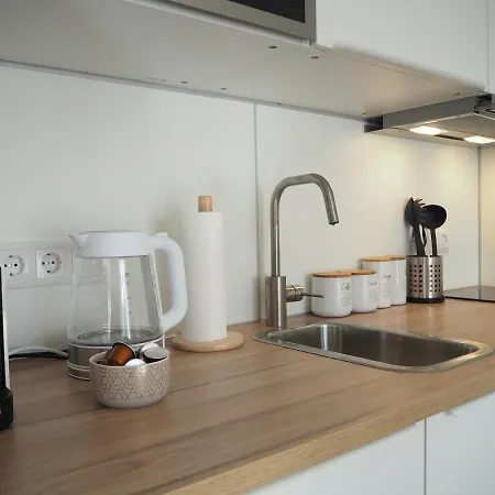 Apstay I Parking Option & Self Check-in