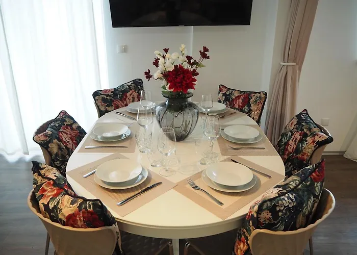 Apstay I Parking Option & Self Check-in بيت للعطل *